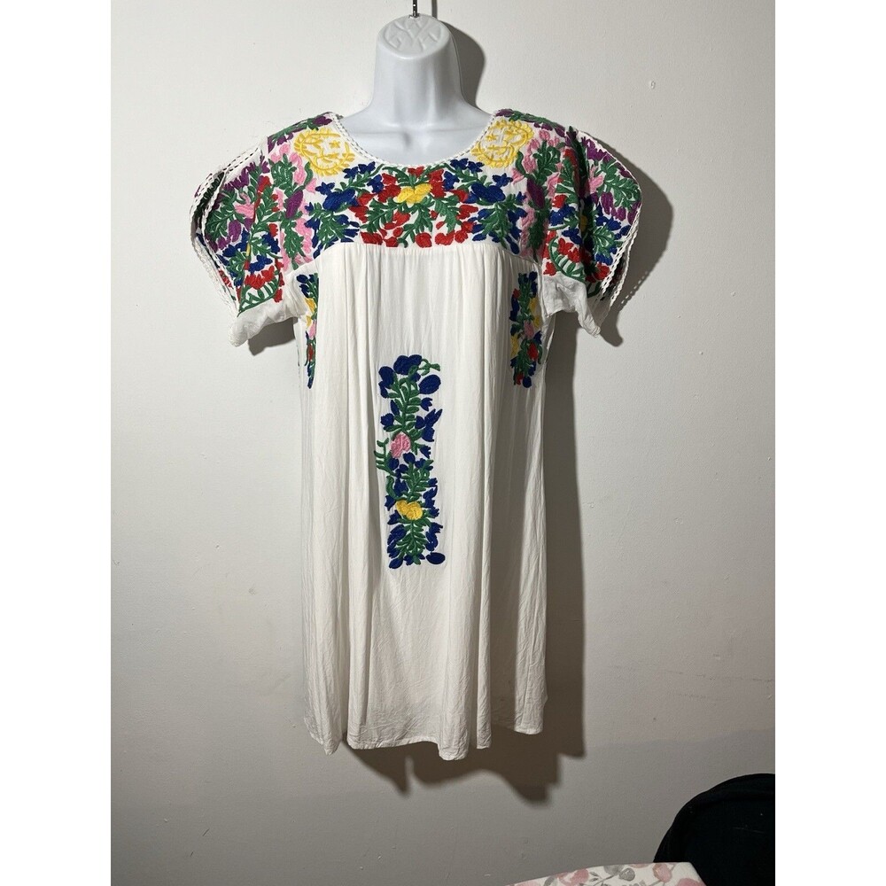 Buddy Love Dress Small Embroidered Floral Carolina Oxacan Mini Dress